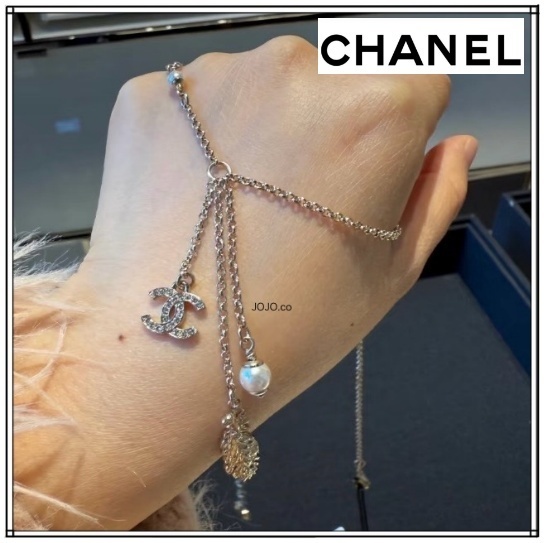《首元に揺れるアクセント♪》CHANELネックレス