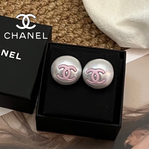 《フォーマルコーデにも♪》CHANEL CCロゴ パールピアス