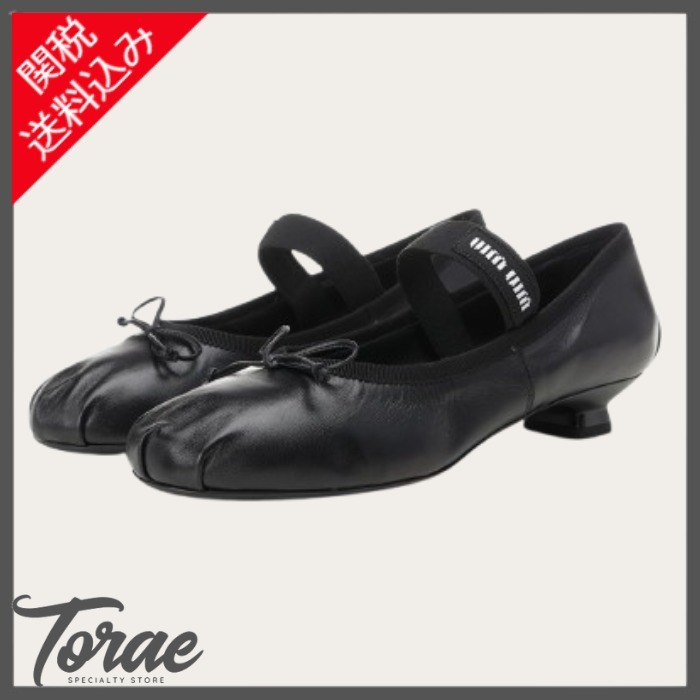 【miu miu】Leather ballerina with heel