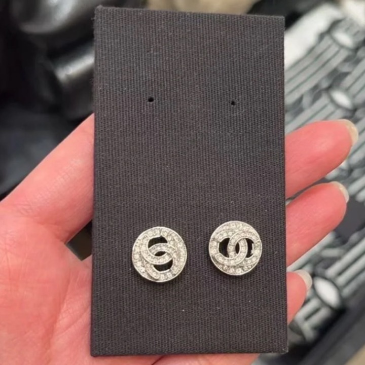 《目を惹く輝き★》CHANEL ピアス