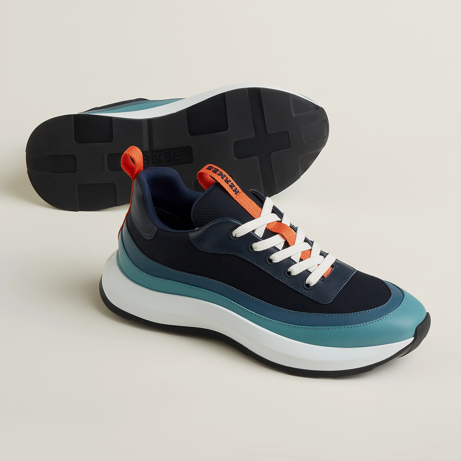 スポーティスタイルデザイン】HERMES スニーカー 《グラム