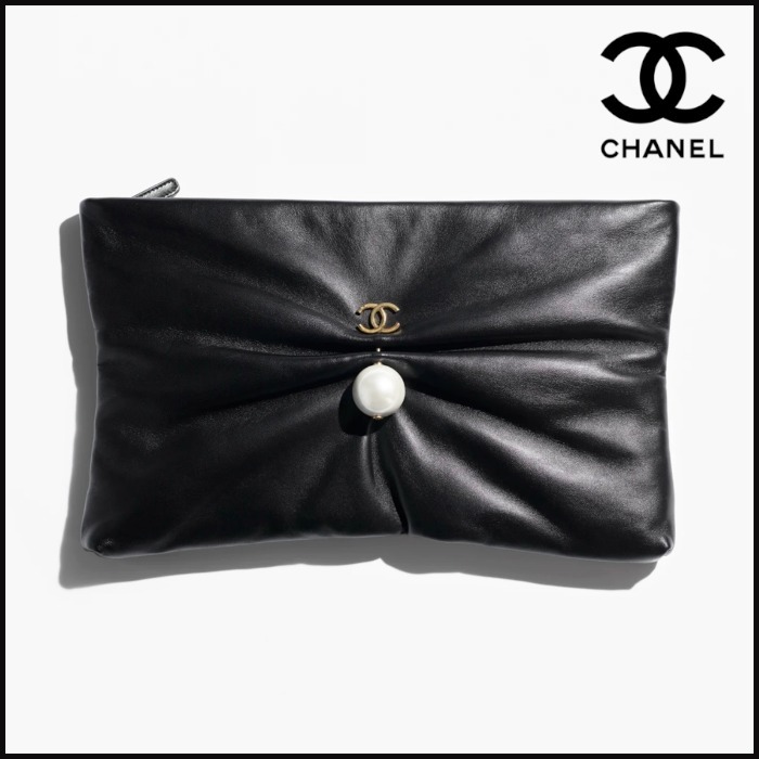 ★大人め【 CHANEL 】ラージ クラッチ バッグ