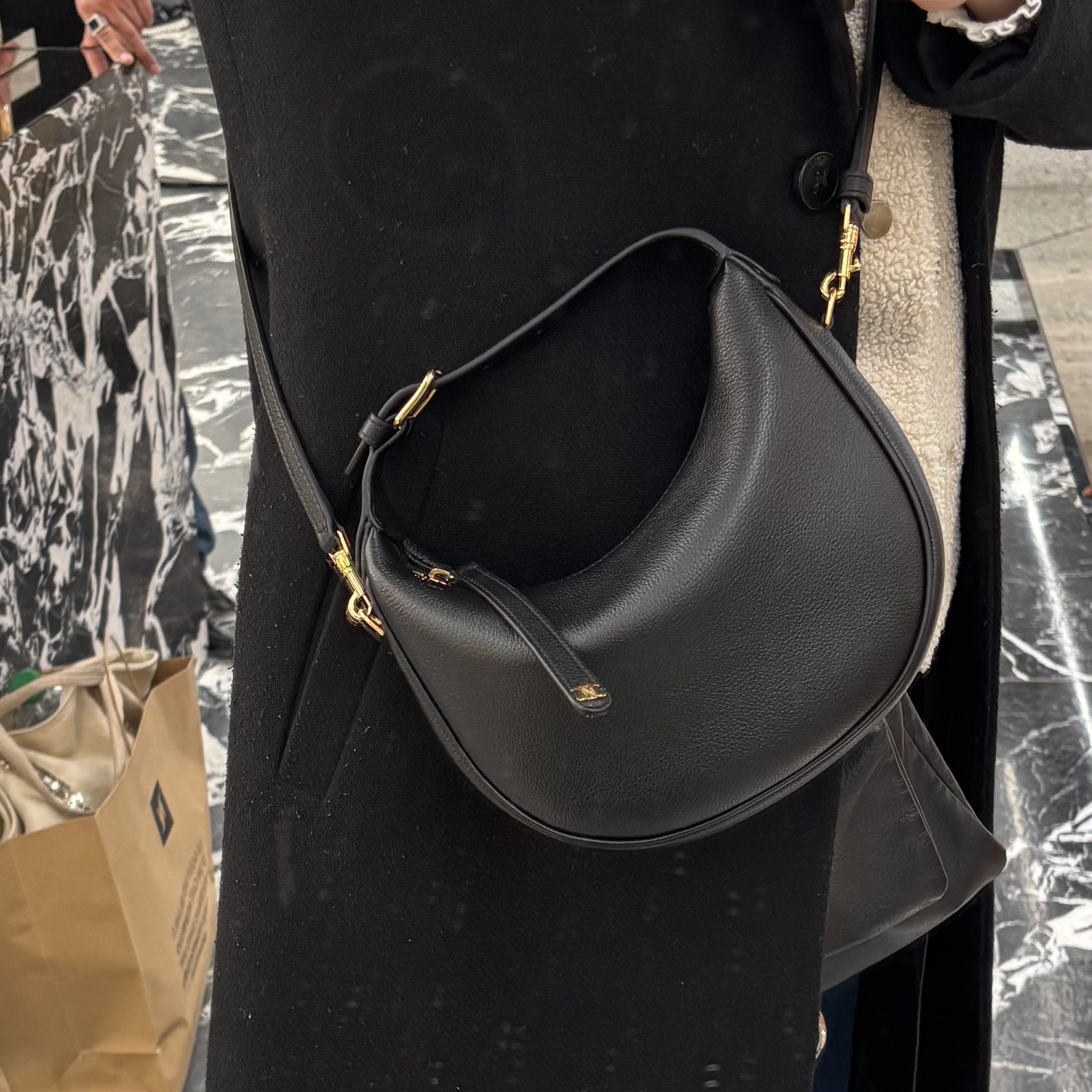 VIP価格.CELINE LuLu ルル グレインドカーフスキン 関税送料込 ティーン CELINE ルル / サプルグレインカーフスキン - | CELINE