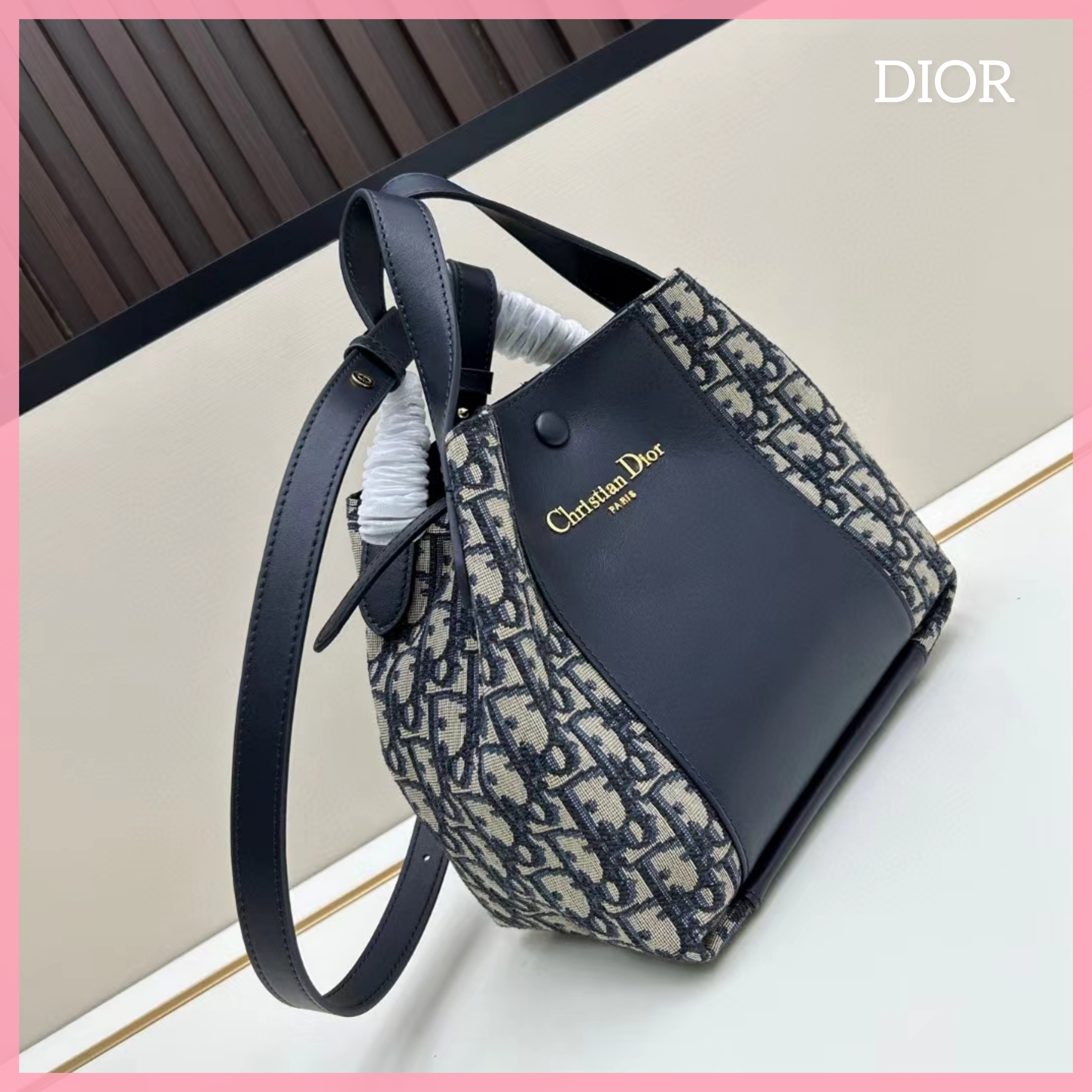 【大好評♪】DIOR レディース Signature バック スモール
