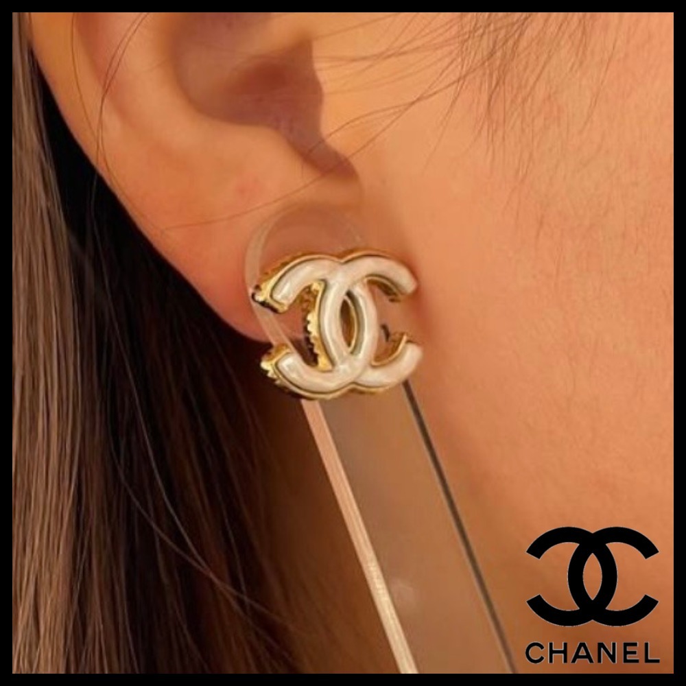 【大きめロゴがポイント☆】CHANEL
