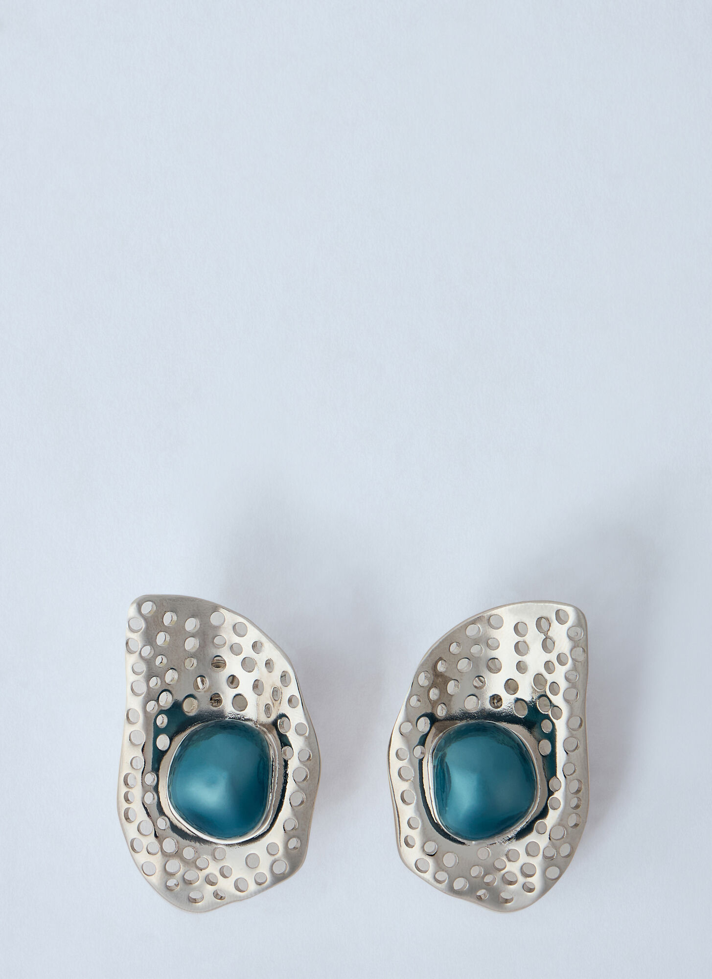 アリアス ディッシュ・ピアス