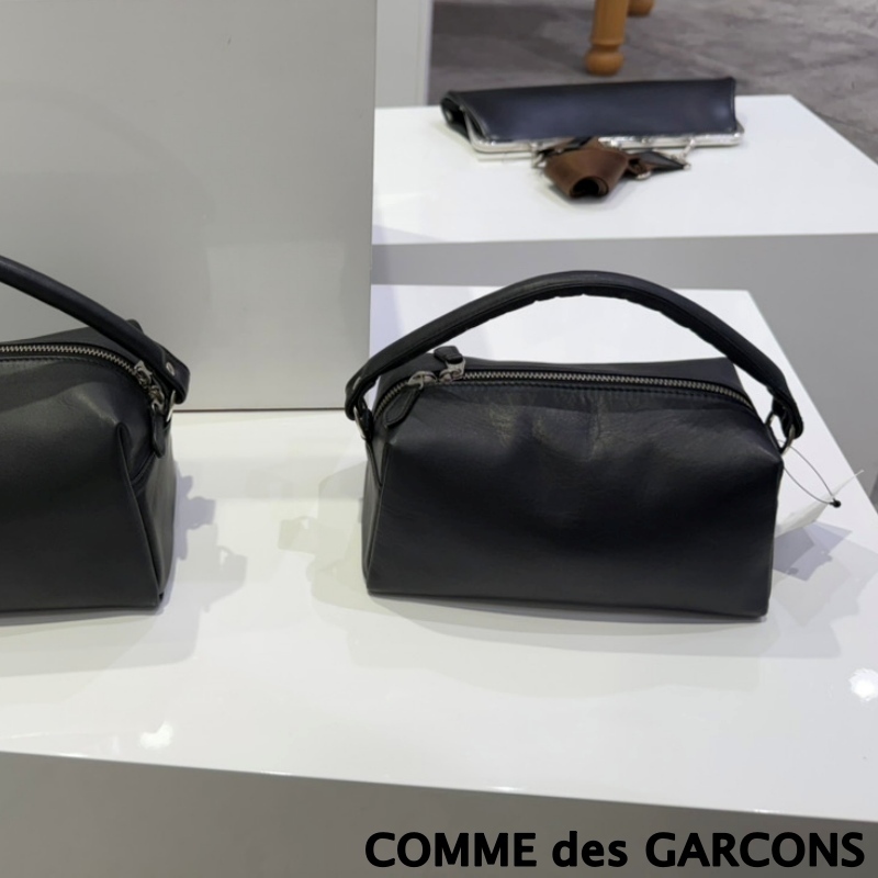 COMME des GARCONS ブラックレザー ワンハンドルバッグ Small