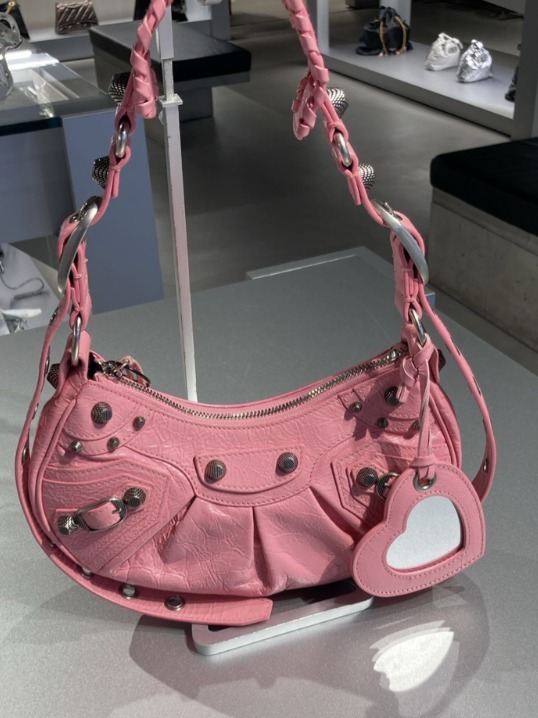 セール！数量限定 Balenciaga ルカゴール XS ショルダーバッグ