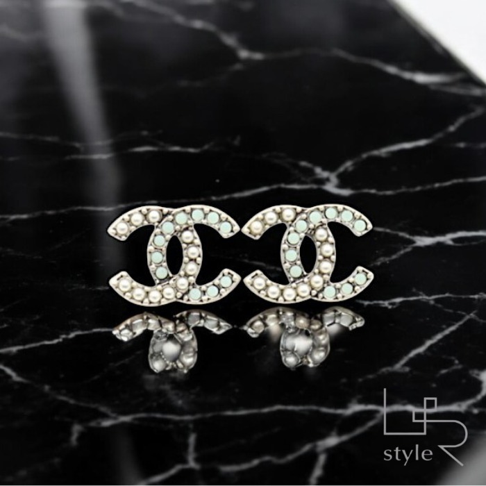 【Chanel】CCロゴマルチストーンピアス パール レディース・中古