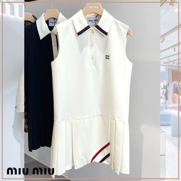 《斬新なデザイン》【MiuMiu】モヘアファブリック ミニドレス