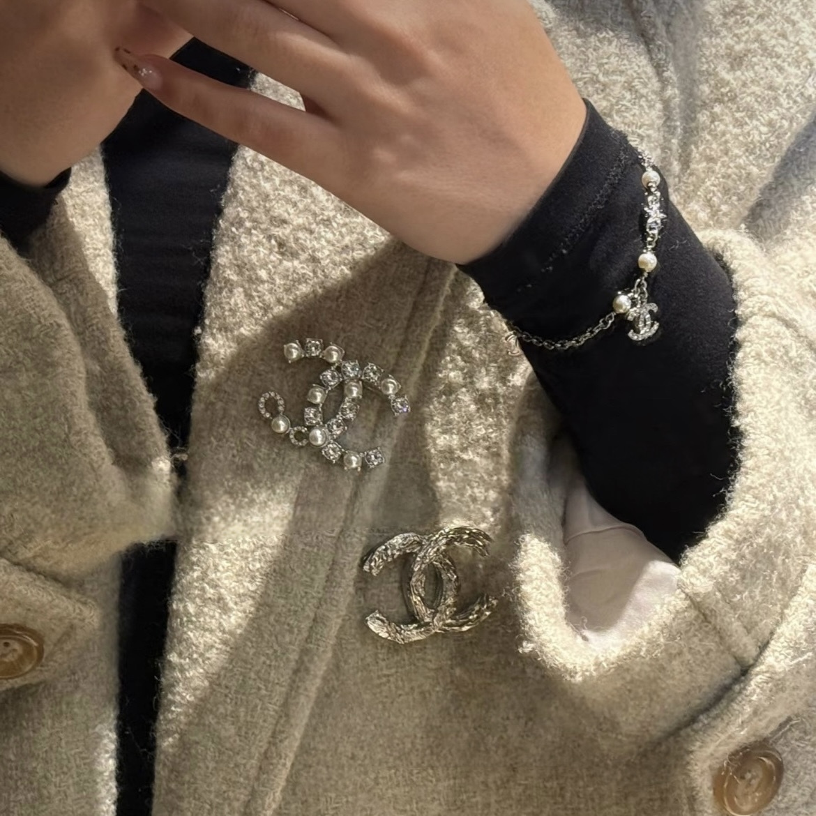 《coco文字が隠されたCCロゴがお洒落♪》25S★CHANEL ブローチ