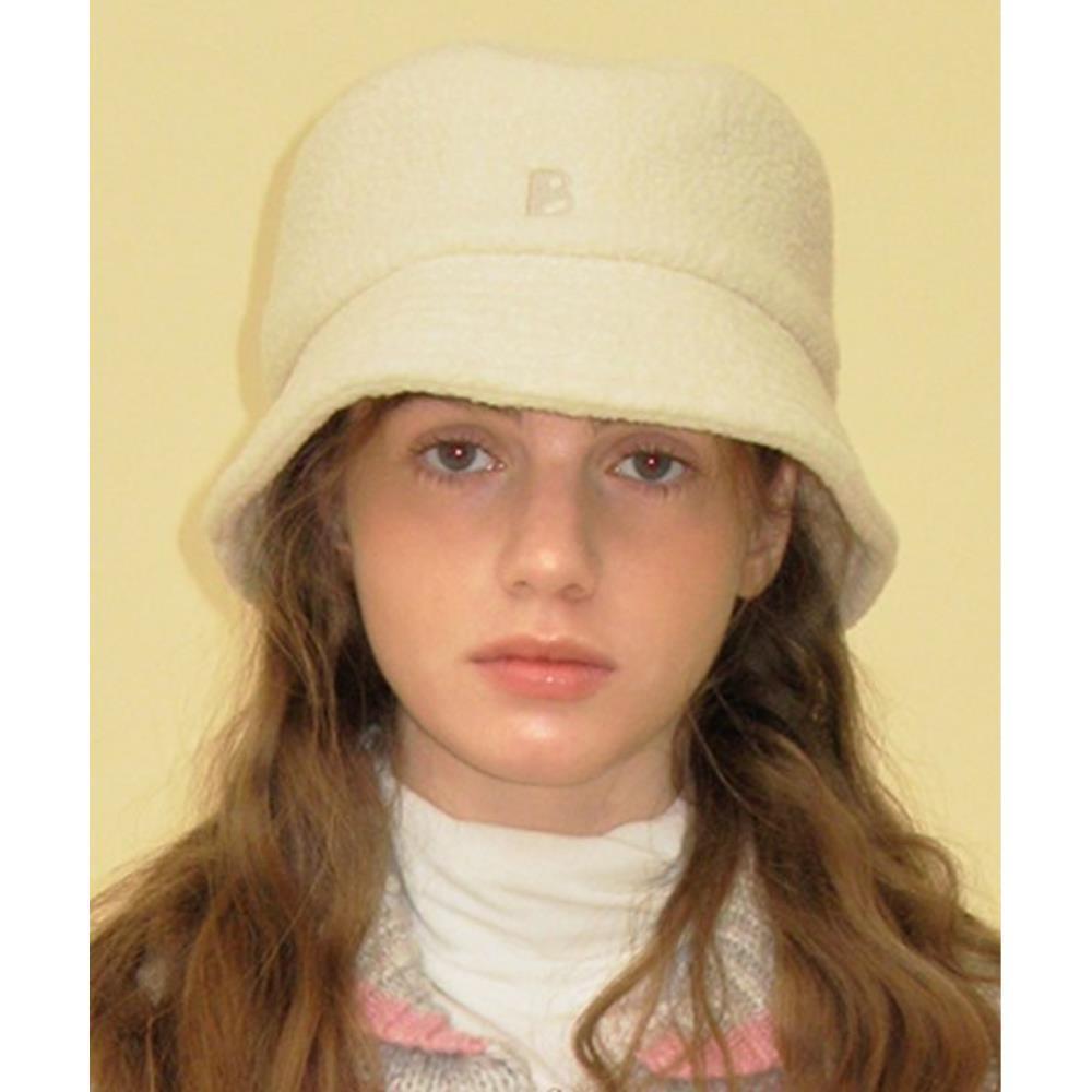 ハット somewherebutter fleece b logo bucket hat cream BT23WAC007CR