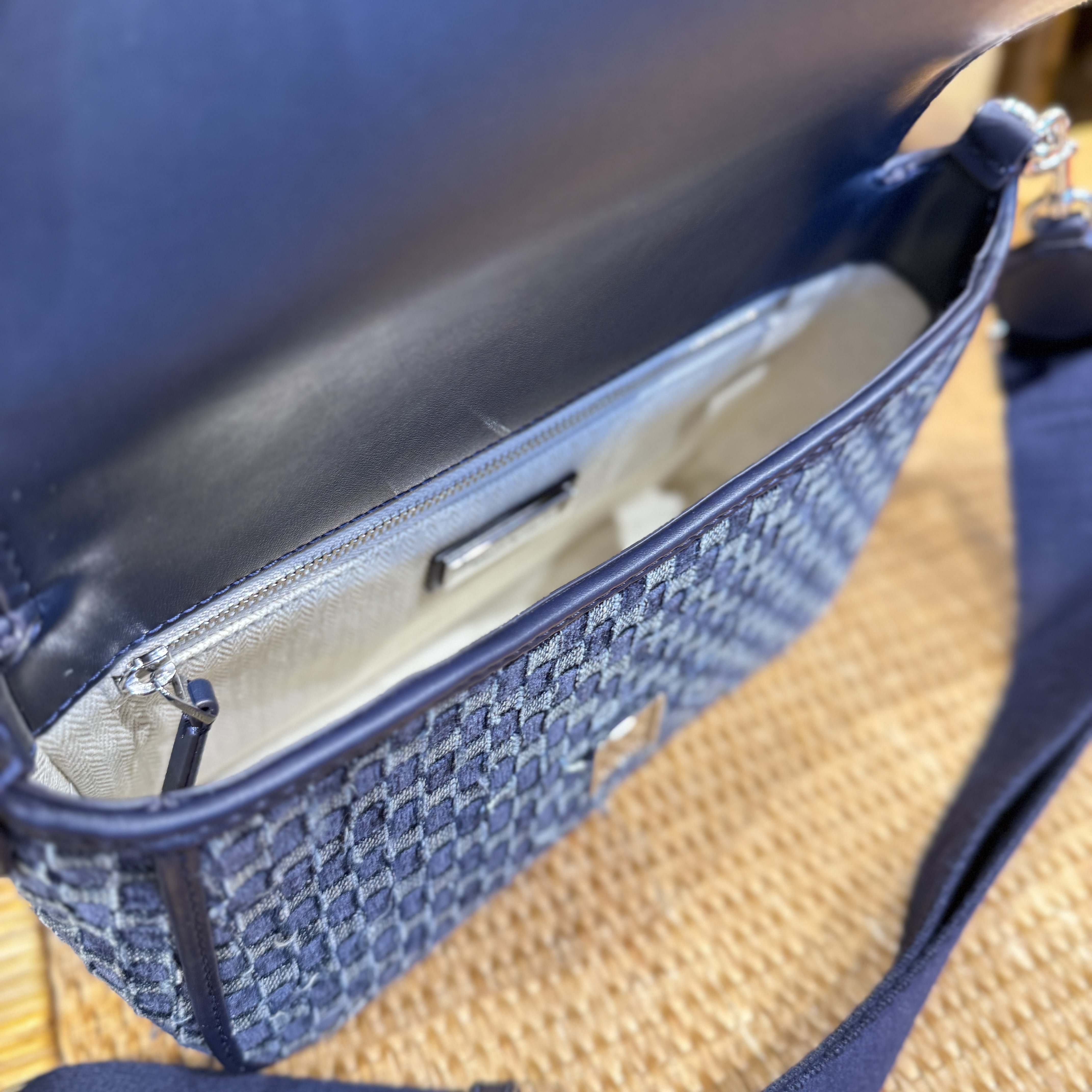 ショルダーバッグ・ポシェット Tory Burch Thea Denim Flap Crossbody 162914 Tory Burch Thea Denim Flap Crossbody 162914