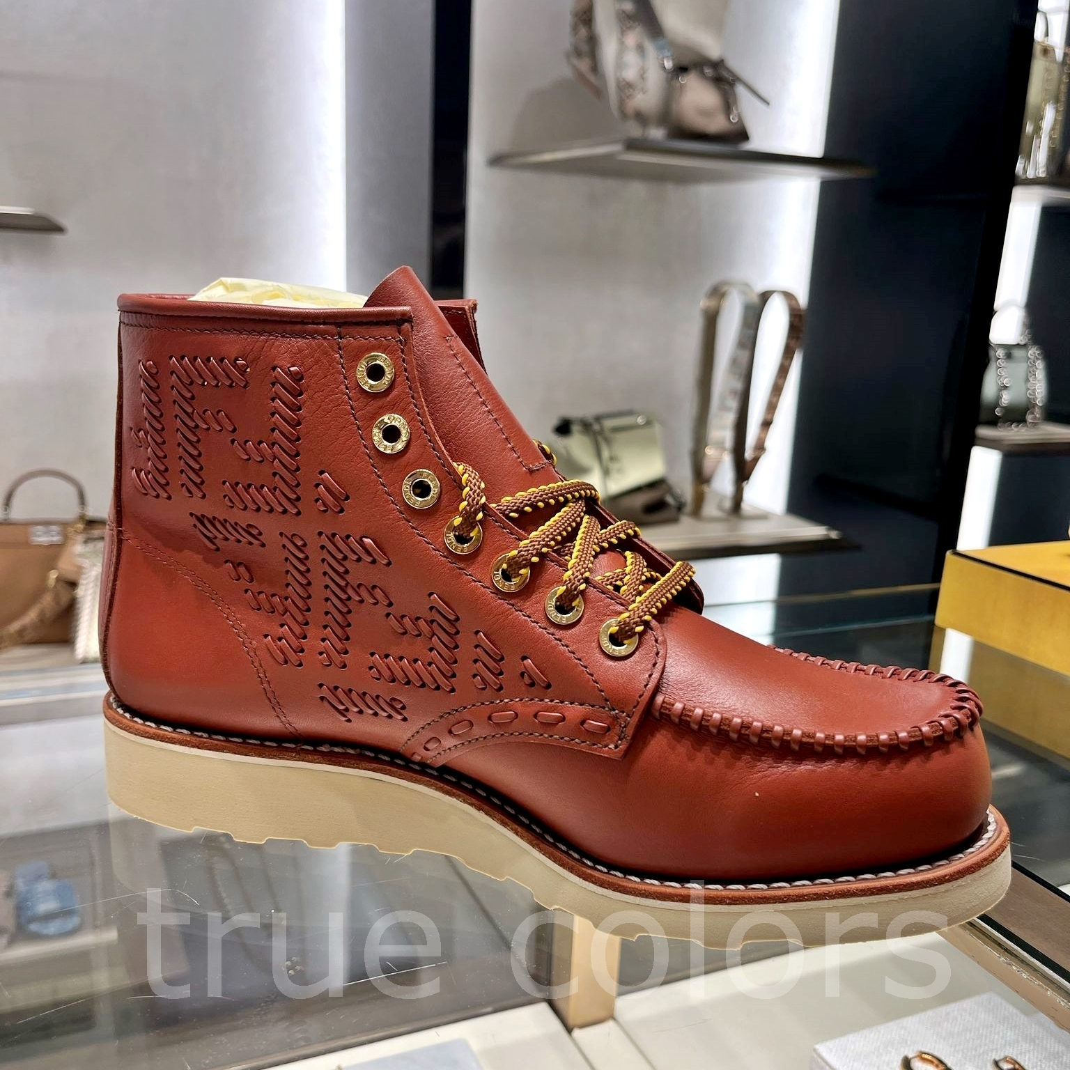FENDI 25SS RedWingコラボ ブラウンレザー ハイカットスニーカー