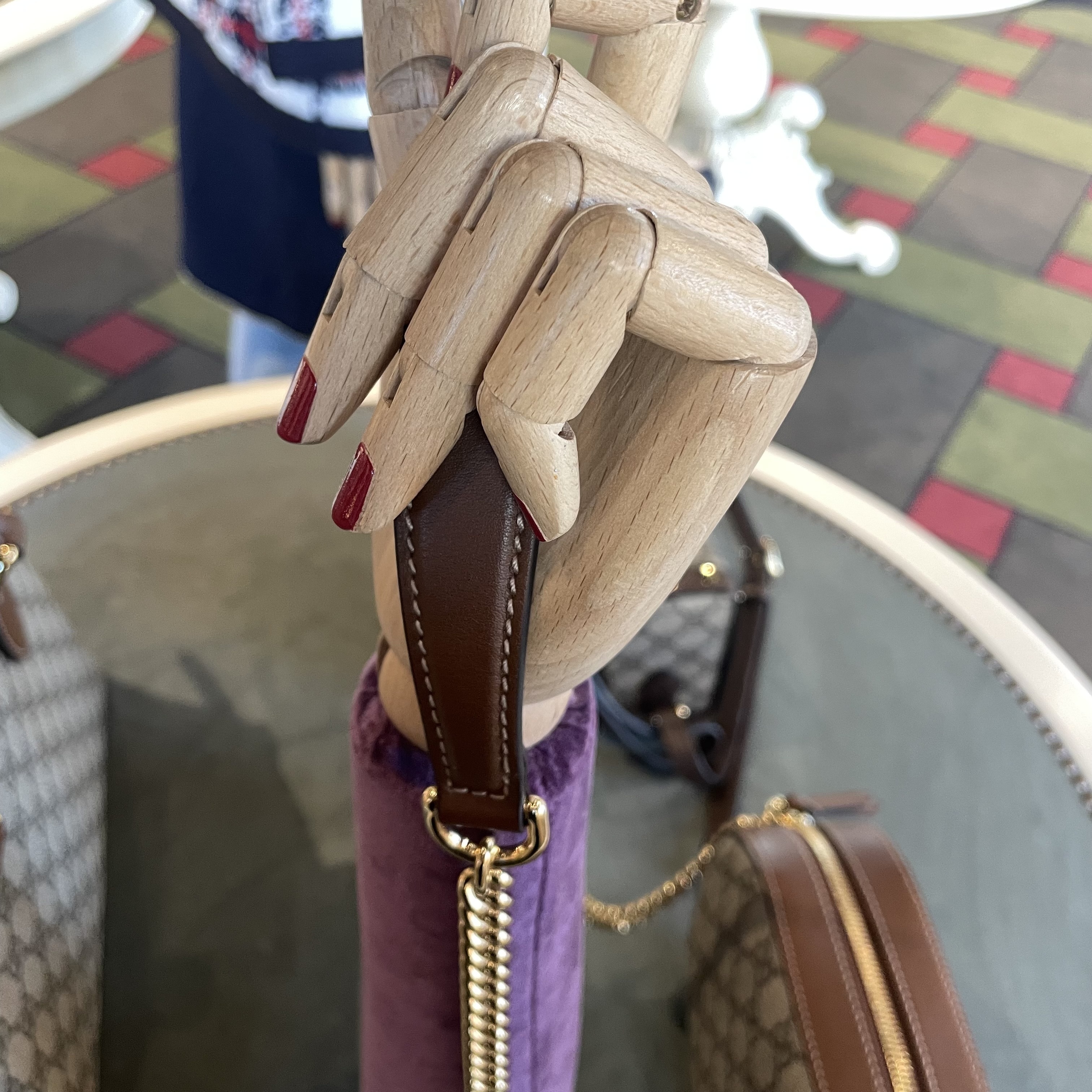GUCCI☆DHL発送♪T.GG SUPREME ショルダー/ハンドバッグ☆779784 GUCCI☆DHL発送♪T.GG SUPREME ショルダー/ハンドバッグ☆779784