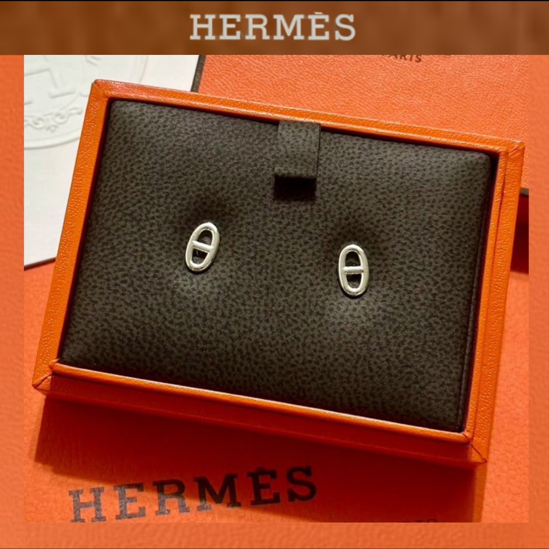 シンプルなエレガンス☆耳元で光る【HERMES】 Farandole ピアス
