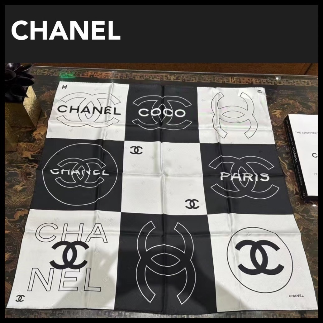 モノトーンのCCロゴがかっこいい♪【CHANEL】25P スカーフ