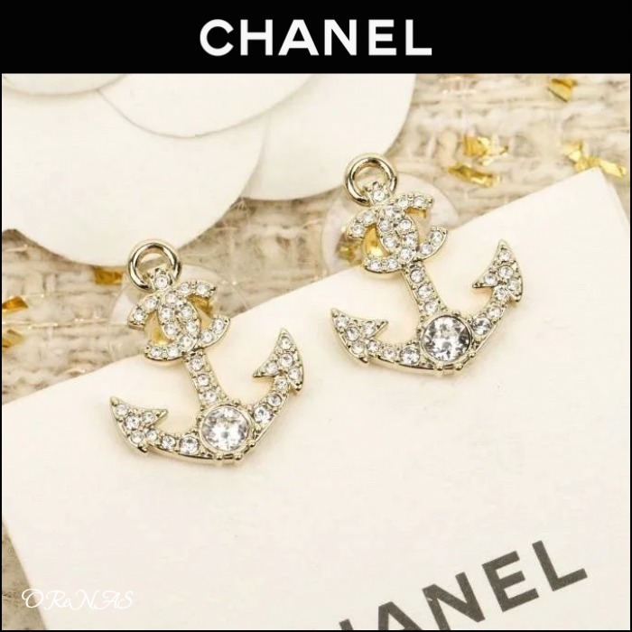【珍しいデザイン♪】CHANEL☆ 錨型 ピアス CCロゴ
