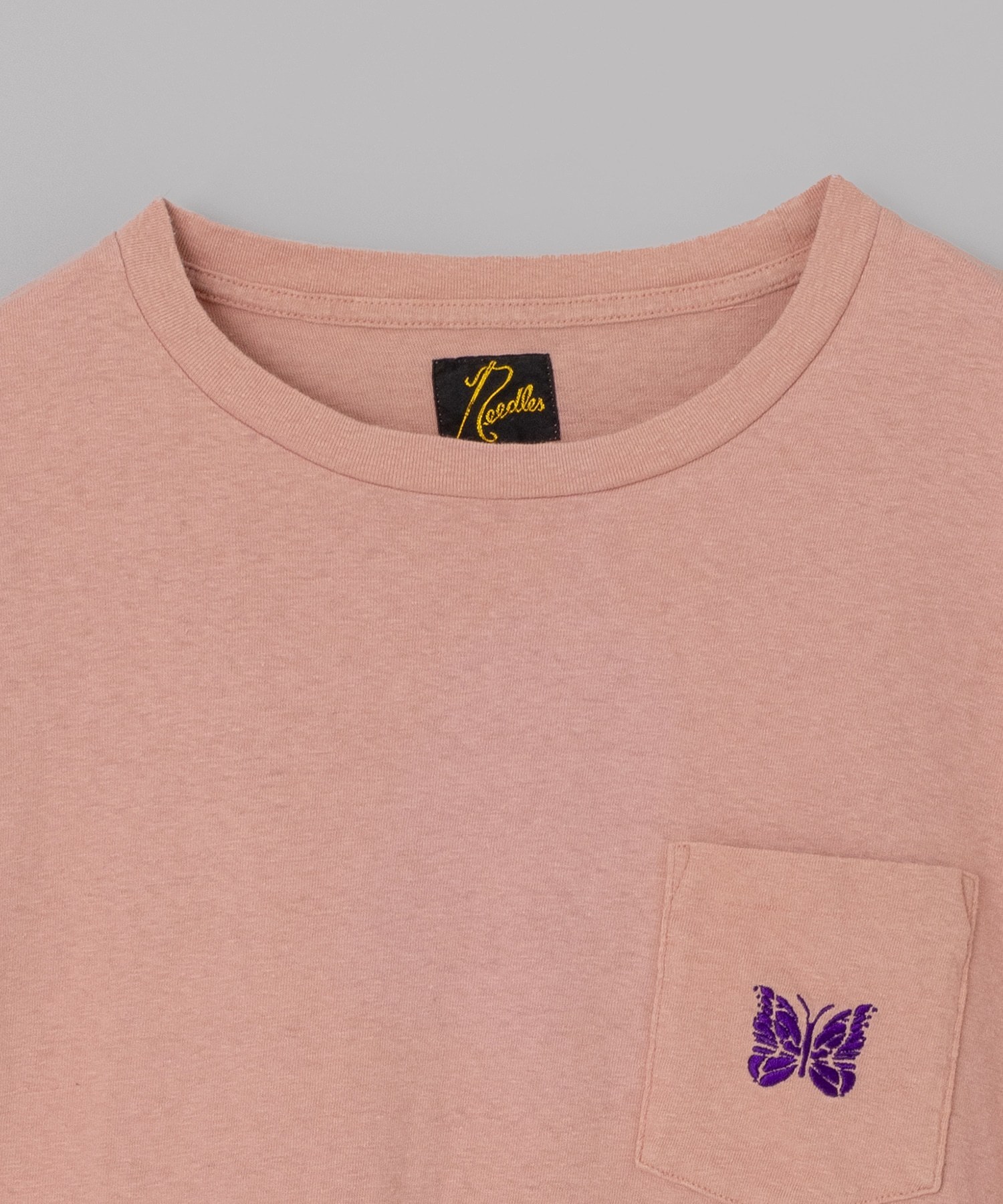 BTS愛用《NEEDLES》コットン 胸ポケット S/S TEE.