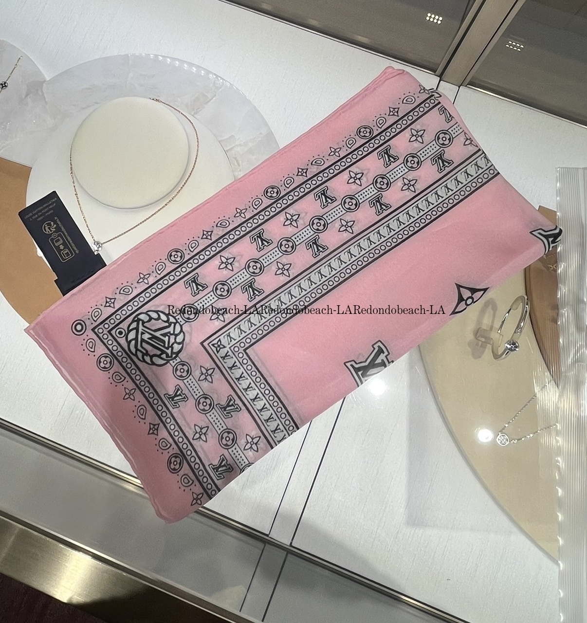 【春の限定デザイン】LOUIS VUITTON★Square 55★スカーフ 春の限定デザイン】LOUIS VUITTON☆Square 55☆スカーフ