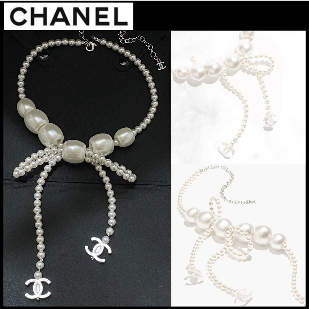 目を惹く輝かしいガラスパール【CHANEL】リボンパールネックレス