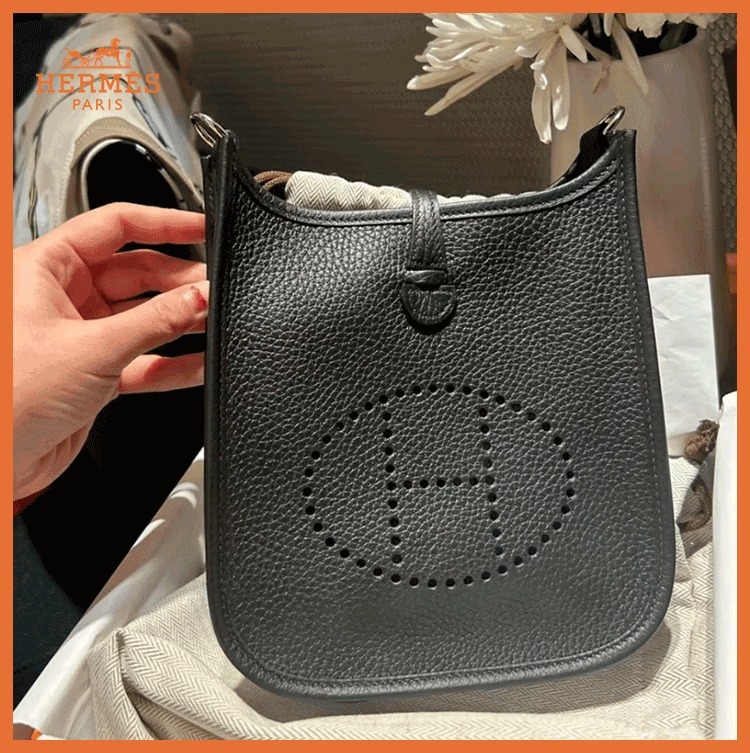 【人気デザイン☆】HERMES Evelyne TPM 16 エヴリン ブラック