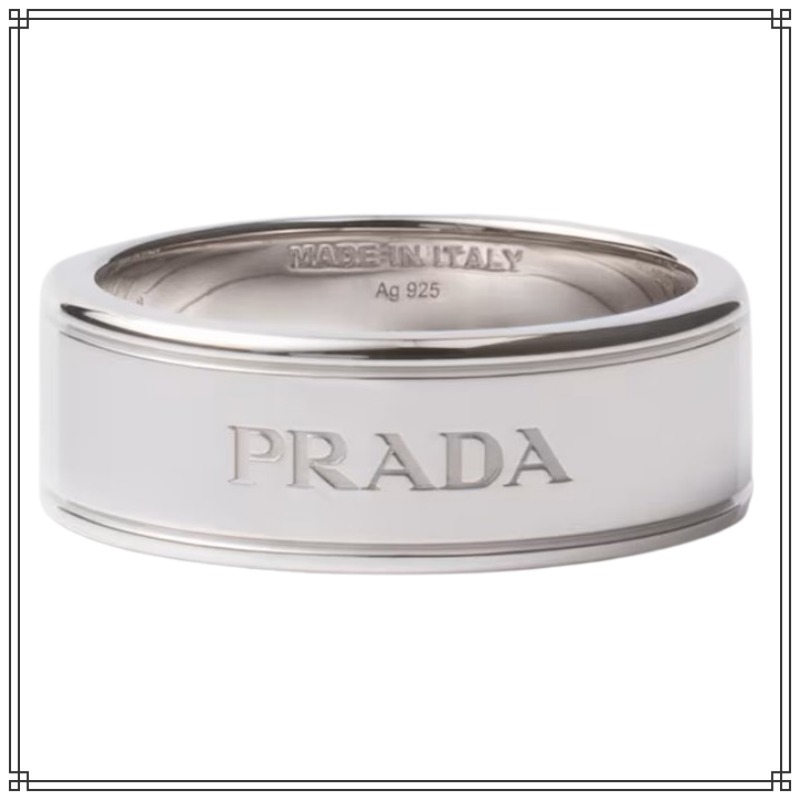 すぐ届く♪PRADA*ロゴジュエリーリングシルバー*ギフトにも♪