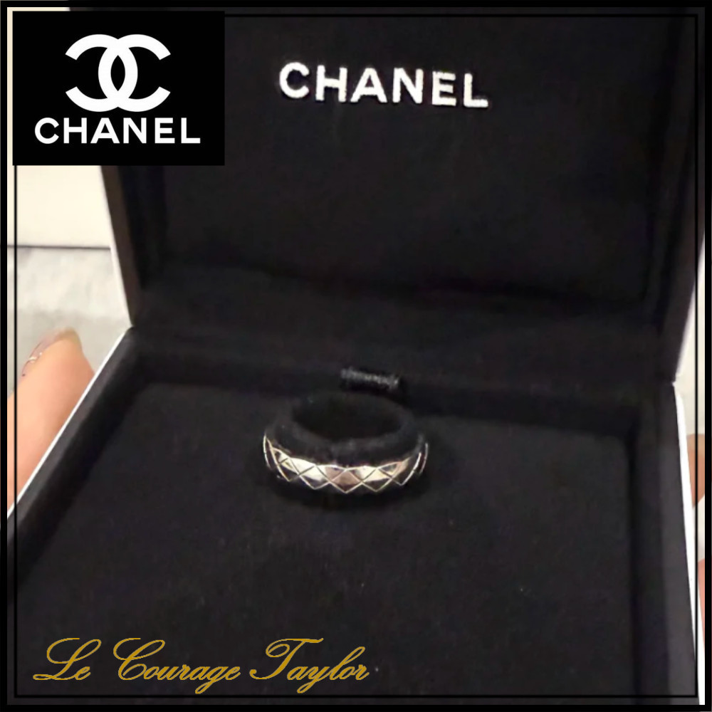 ホワイトゴールド♪【CHANEL】ココ クラッシュ リングミニモデル