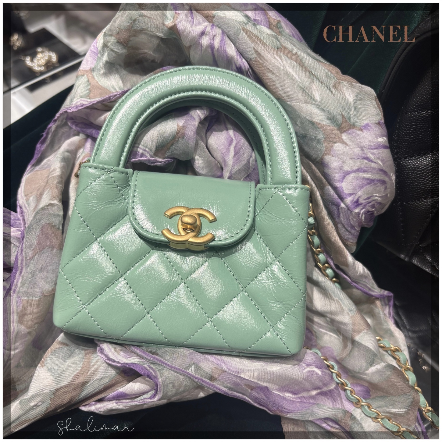 CHANEL ミニクランチバッグ 3色展開