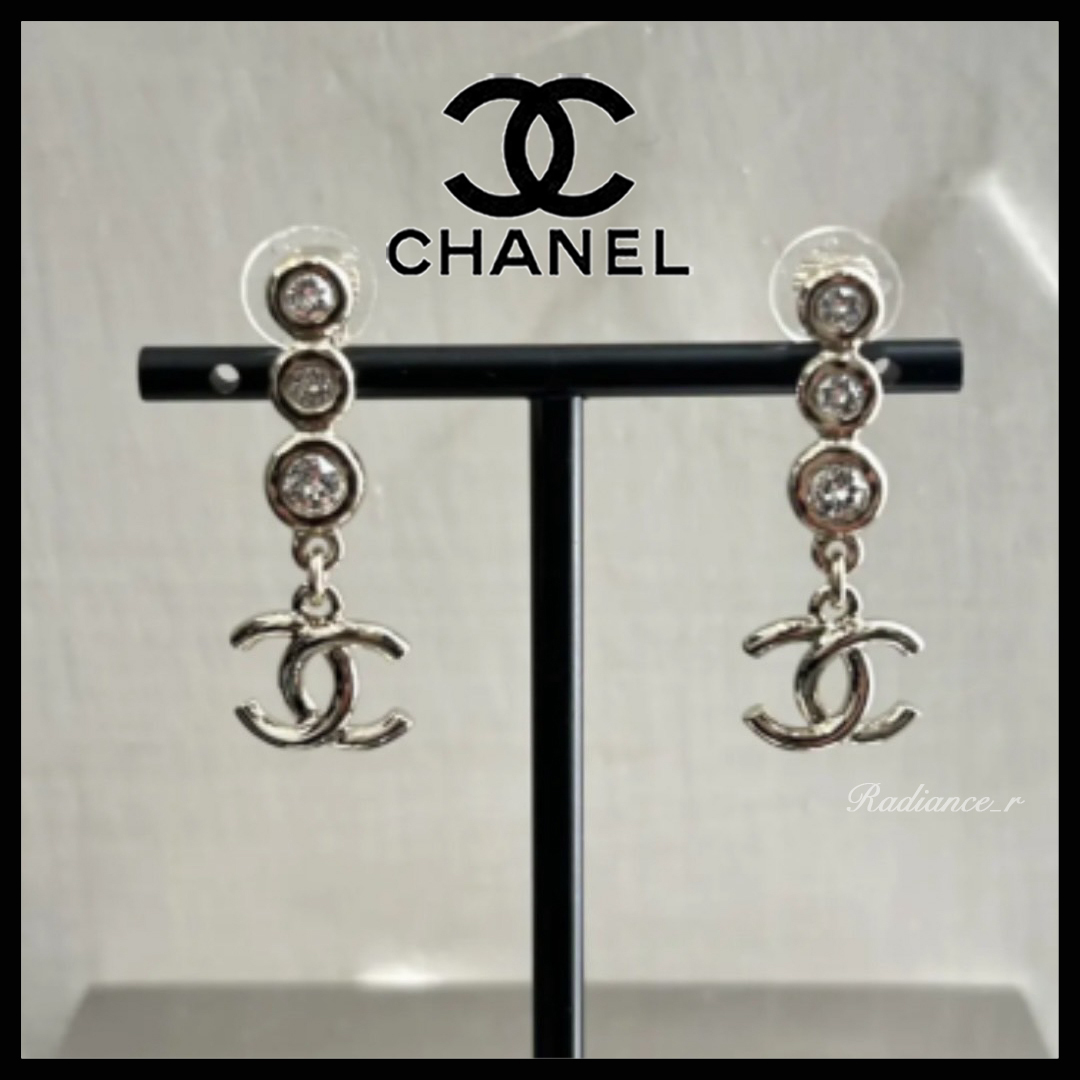 【エレガントにロゴが揺らめく】CHANEL 25SS ピアス