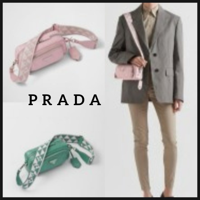 PRADA■アンティークナッパ マルチポケットショルダーバッグ