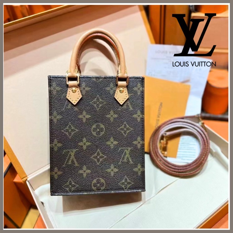 【すぐ届く国内発】LOUIS VUITTON プティットサックプラ