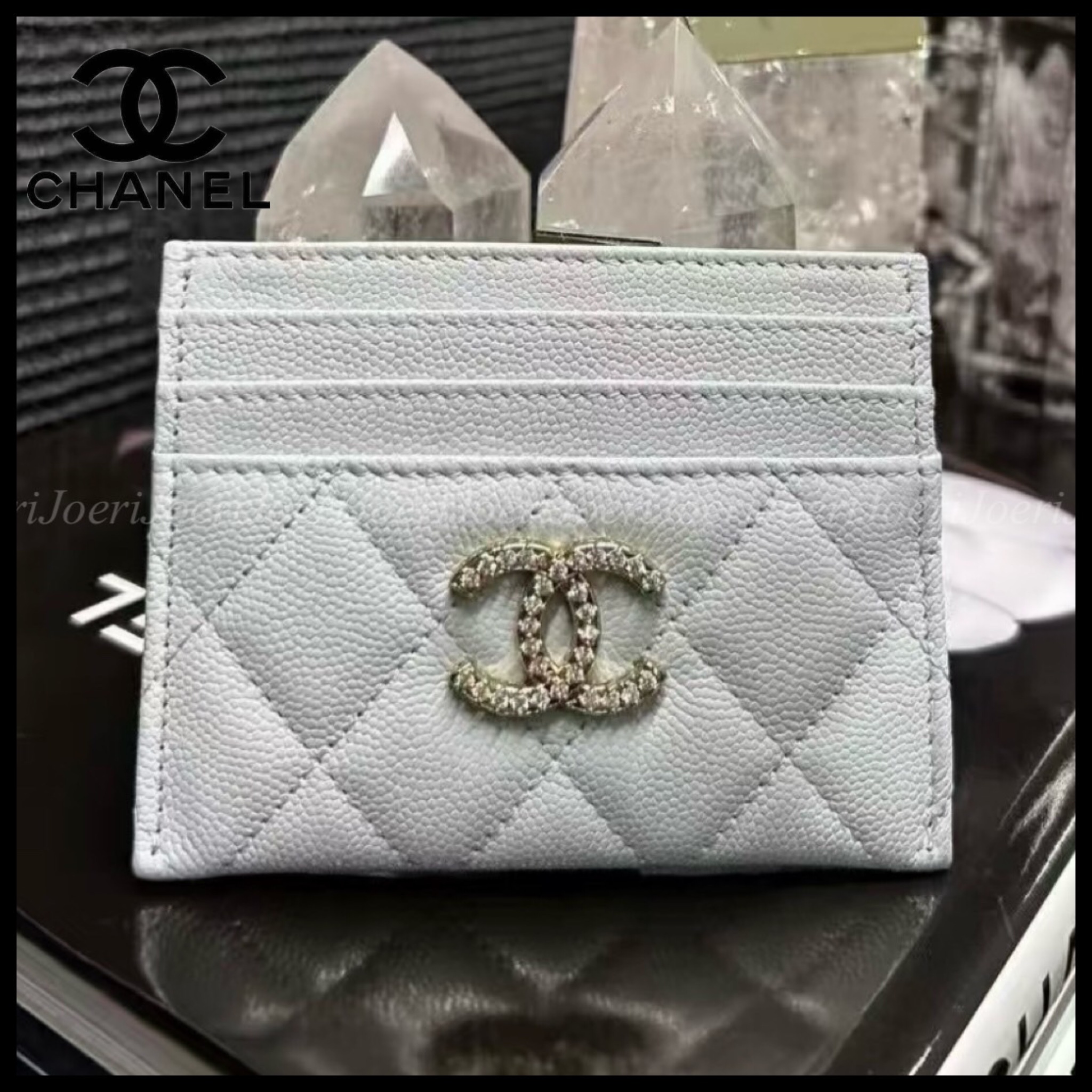 【輝くロゴが可愛い♡】CHANEL カードケース