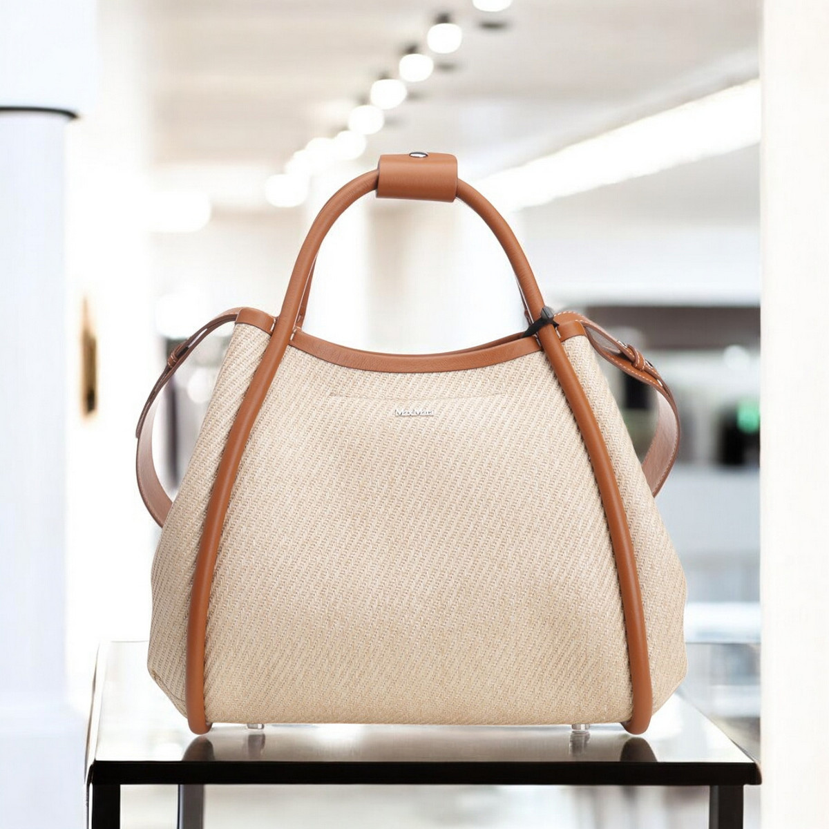 Max Mara \