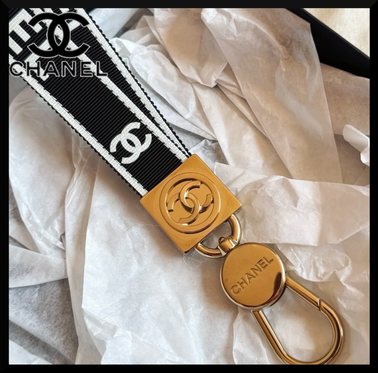 【お洒落で可愛い】CHANEL ロゴ ネックストラップ