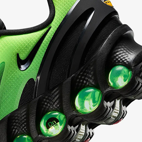 《☆超レア☆》☆NIKE☆Air Max Dn8☆Volt