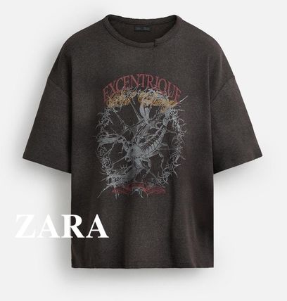 ★ドイツ発*ZARA*新作*アブストラクト刺繍Tシャツ/WHITE★ プリント＆刺繍Tシャツ - 空色 | ZARA Japan / 日本