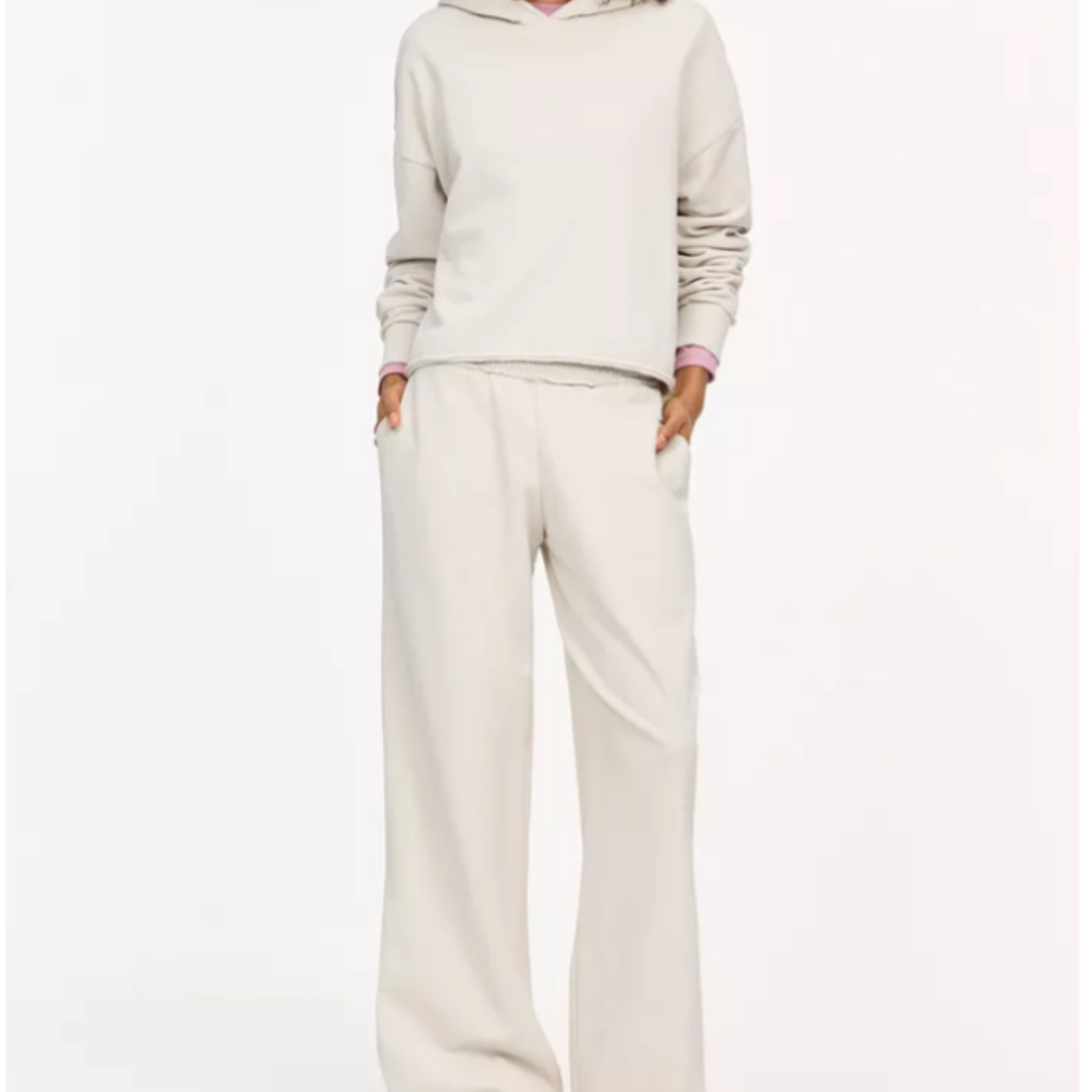 スペイン発【Pull&Bear プルアンドベア】スエット上下白とピンク