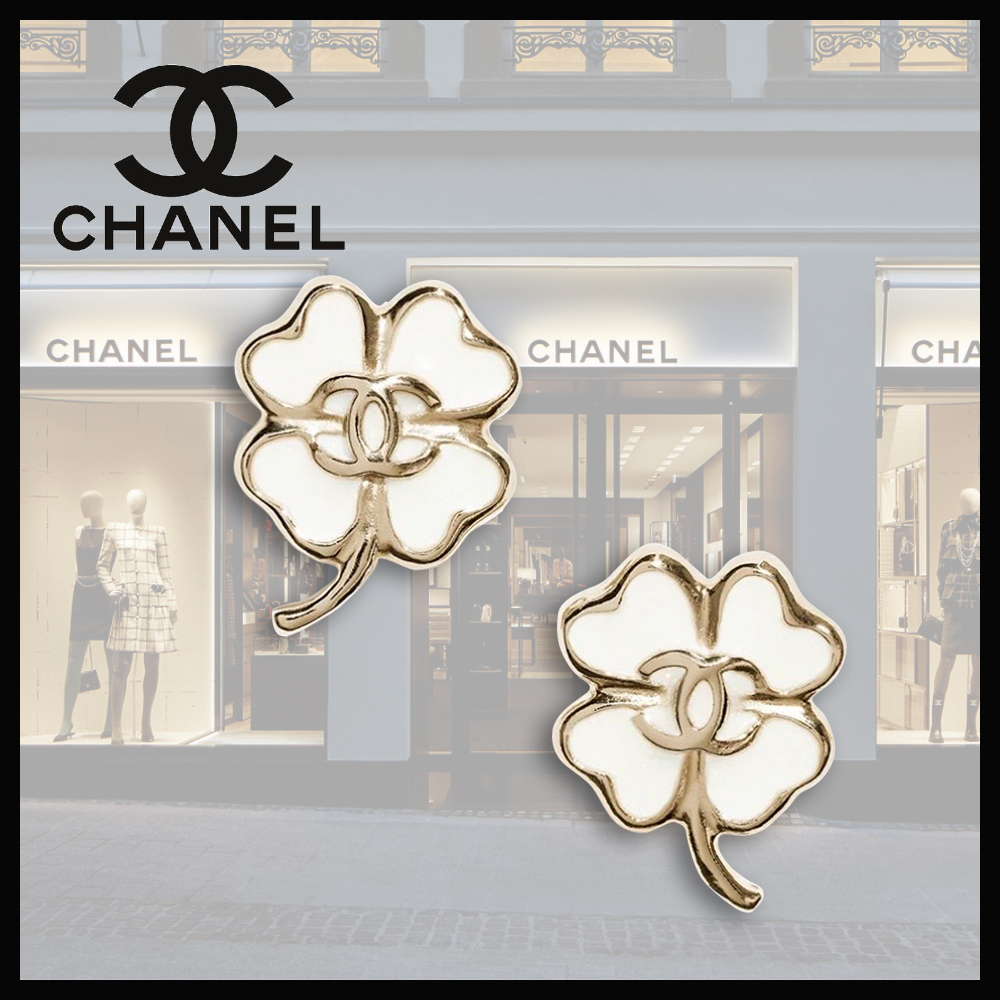 【CCロゴで華やかな耳元♪】CHANEL ピアス ハート 星 CCロゴで華やかな耳元♪】CHANEL ピアス ハート 星