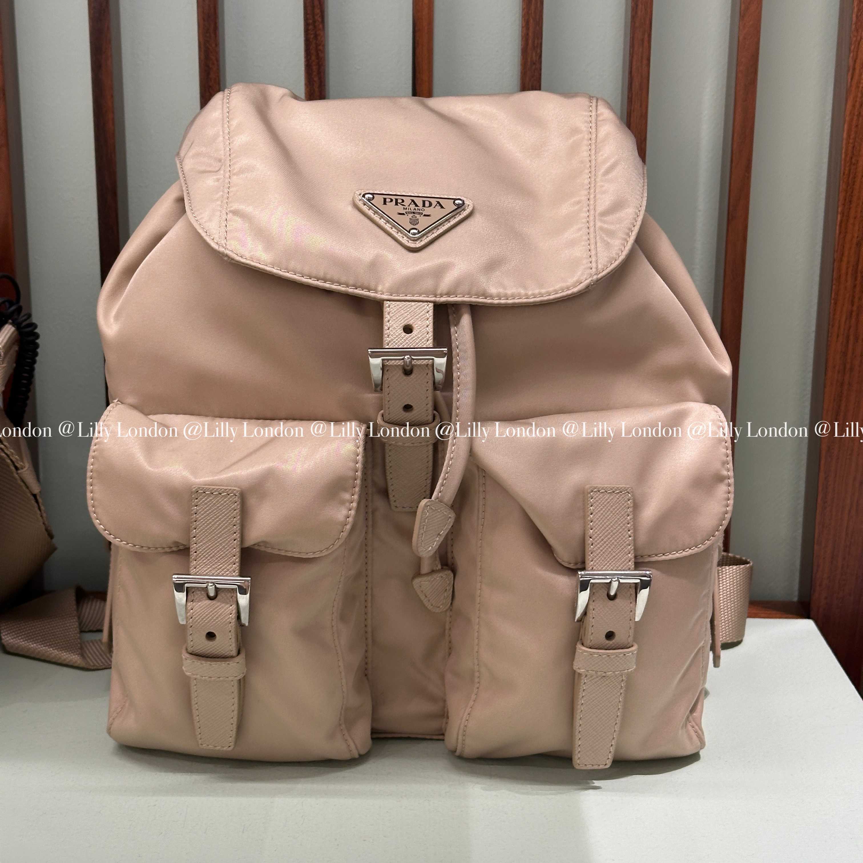 PRADA プラダ スモール Re-Nylon バックパック 1BZ677