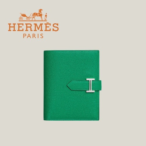 人気【HERMES】目を惹く綺麗な緑☆二つ折り財布 \