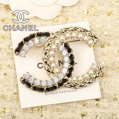 《フォーマルコーデにも♪》CHANEL CCロゴ ブローチ