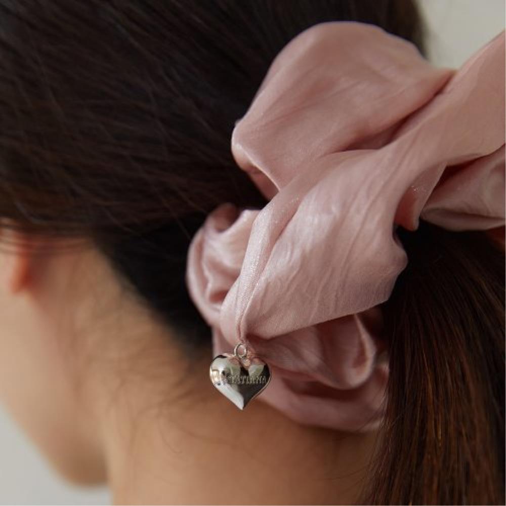 ☆TATIANA☆ Heart Ornament Scrunchie HB2245