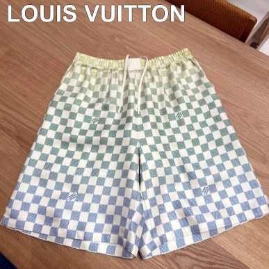 《セットのポロシャツもあり》Louis Vuitton シルクショーツ