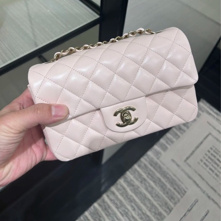 《春限定品★》CHANEL チェーンバッグ