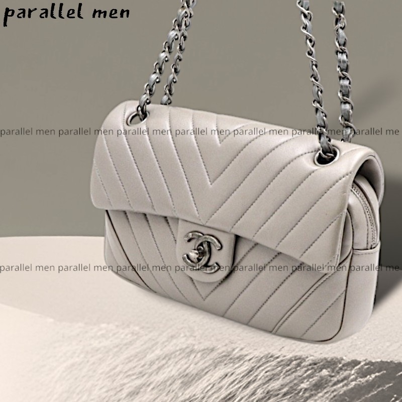 【CHANEL】シェブロン CC フラップ ジッパー ショルダーバッグ
