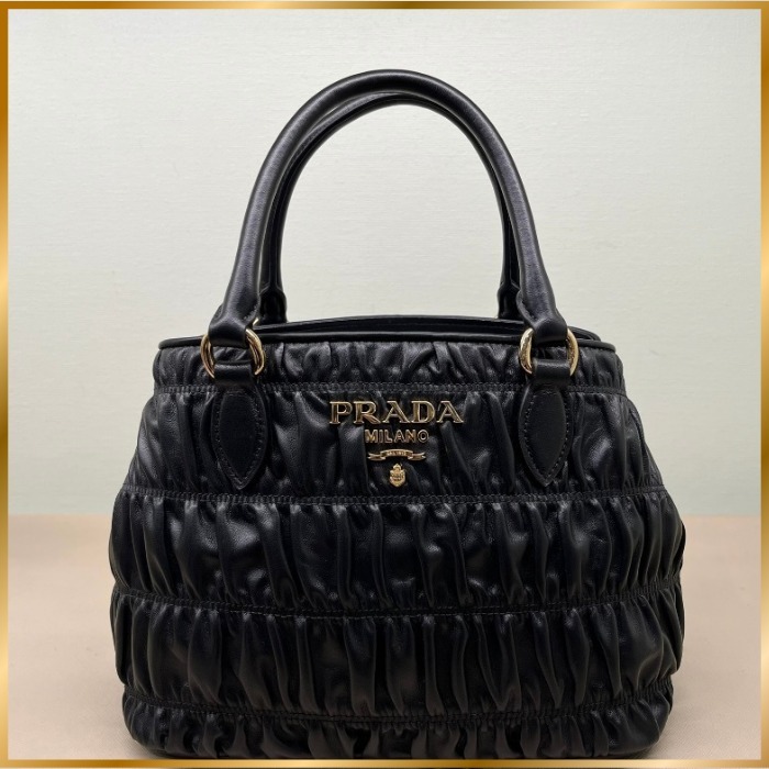 【PRADA】プラダ ナッパ ゴーフル ハンドバッグ☆1BA172 2B25