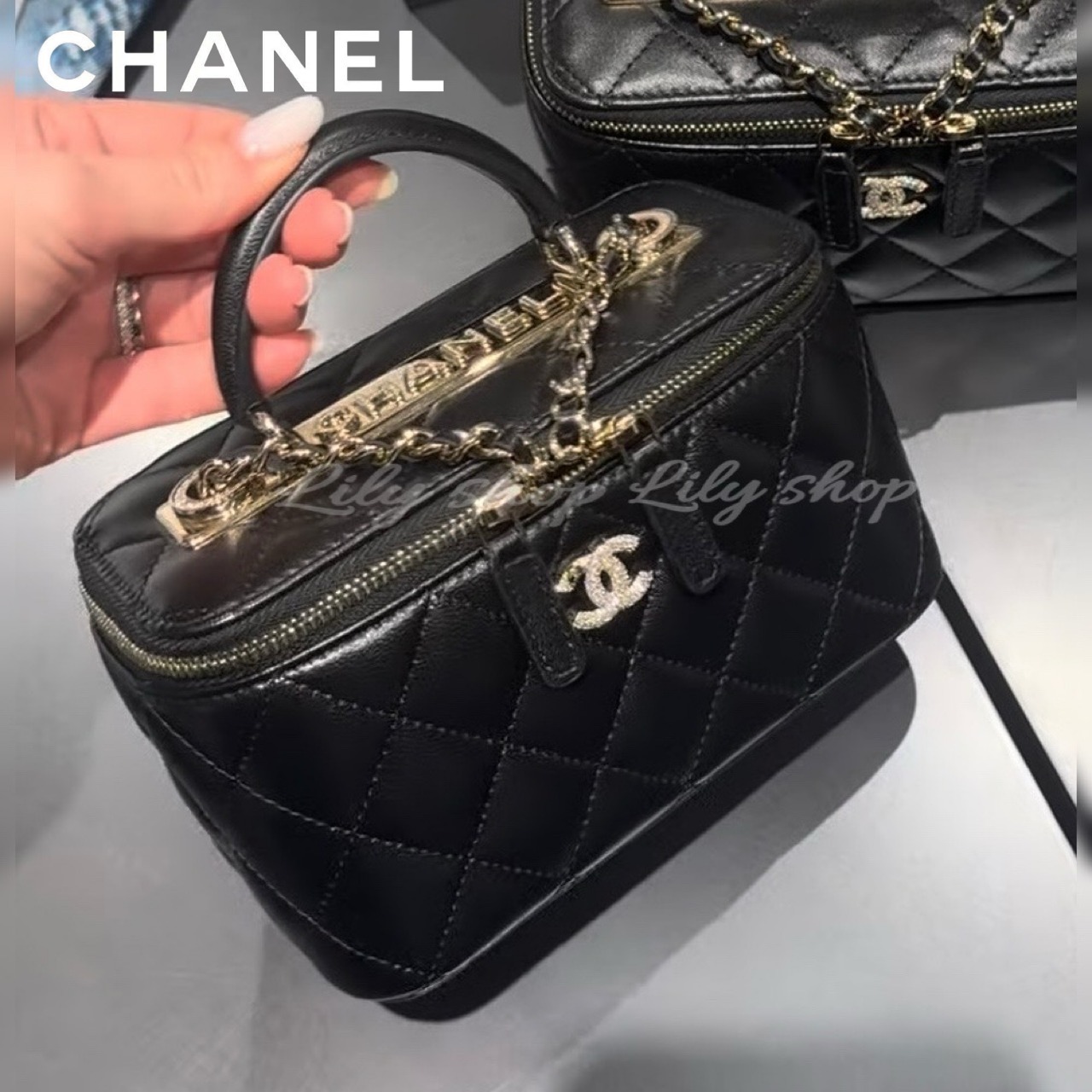今季のマストバイ！CHANELバニティ