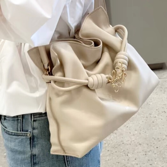 国内直営◇LOEWE◇フラメンコクラッチ ミディアム 人気