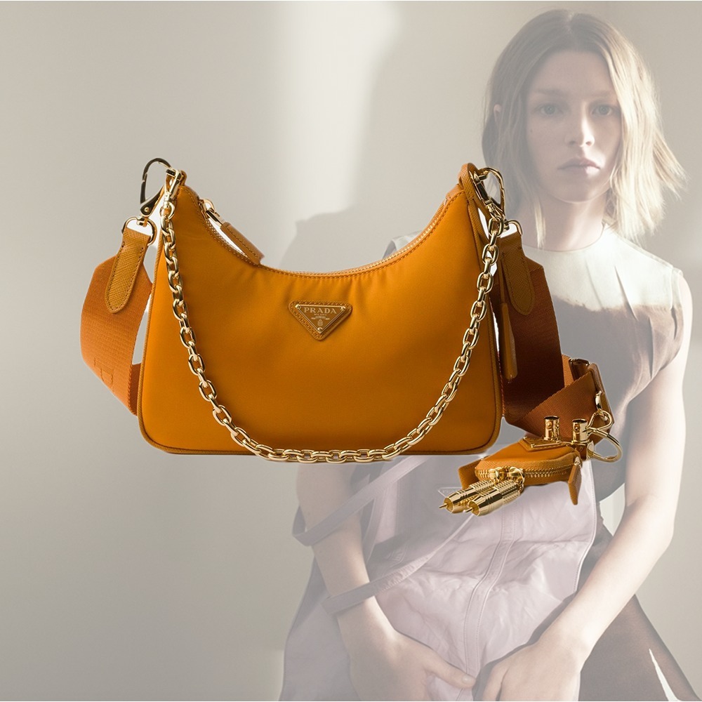 【希少】PRADA re-edition2005 リナイロン&サフレザー製 バッグ